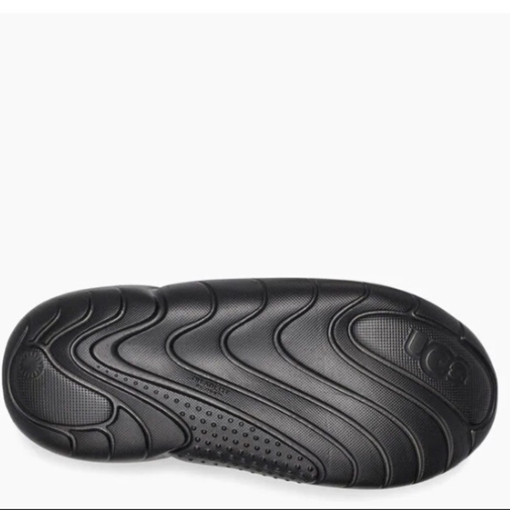 UGG LA Cloud Hi Black Platform Sneakers - Picture 7 of 7